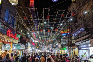 Delhi: Old Delhi Slum Tour med tunnelbana eller bil