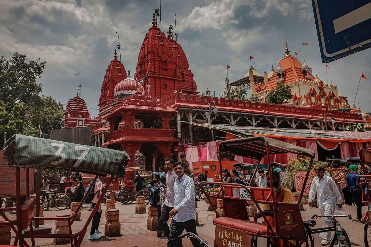 Delhi: tour gastronomico della vecchia Delhi, templi e mercato delle spezie