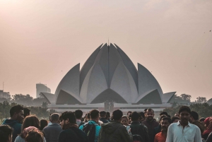 Delhi: Gammel og ny byrundvisning med guide, frokost og mulighed for entrégebyr