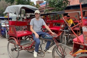 Delhi: Privat 4-dagers Gulltrekant-tur med kvinnelig guide