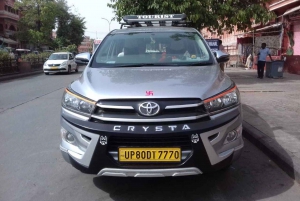 Delhi: Yksityisauto Charter ammattikuljettajan kanssa