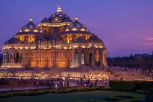 Delhi: tour privato della città con Lotus e il tempio Akshardham