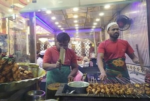 Delhi : visite privée de la ville de Delhi en soirée avec transferts et repas