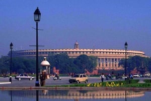 Delhi: Private Full-Day City Tour of Old and New Delhi
