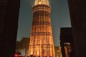 デリー発：タイガーサファリ付きゴールデントライアングル3日間ツアー