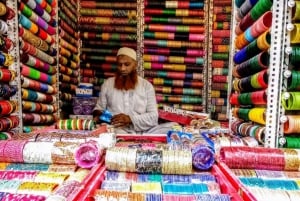 Delhi: tour privato guidato dello shopping in auto con aria condizionata e trasferimento