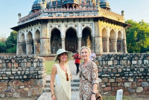 Delhi: prywatna półdniowa wycieczka z przewodnikiem po mieście samochodem