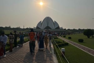 Delhi: Privat halvdagstur i Delhi med hämtning på hotellet