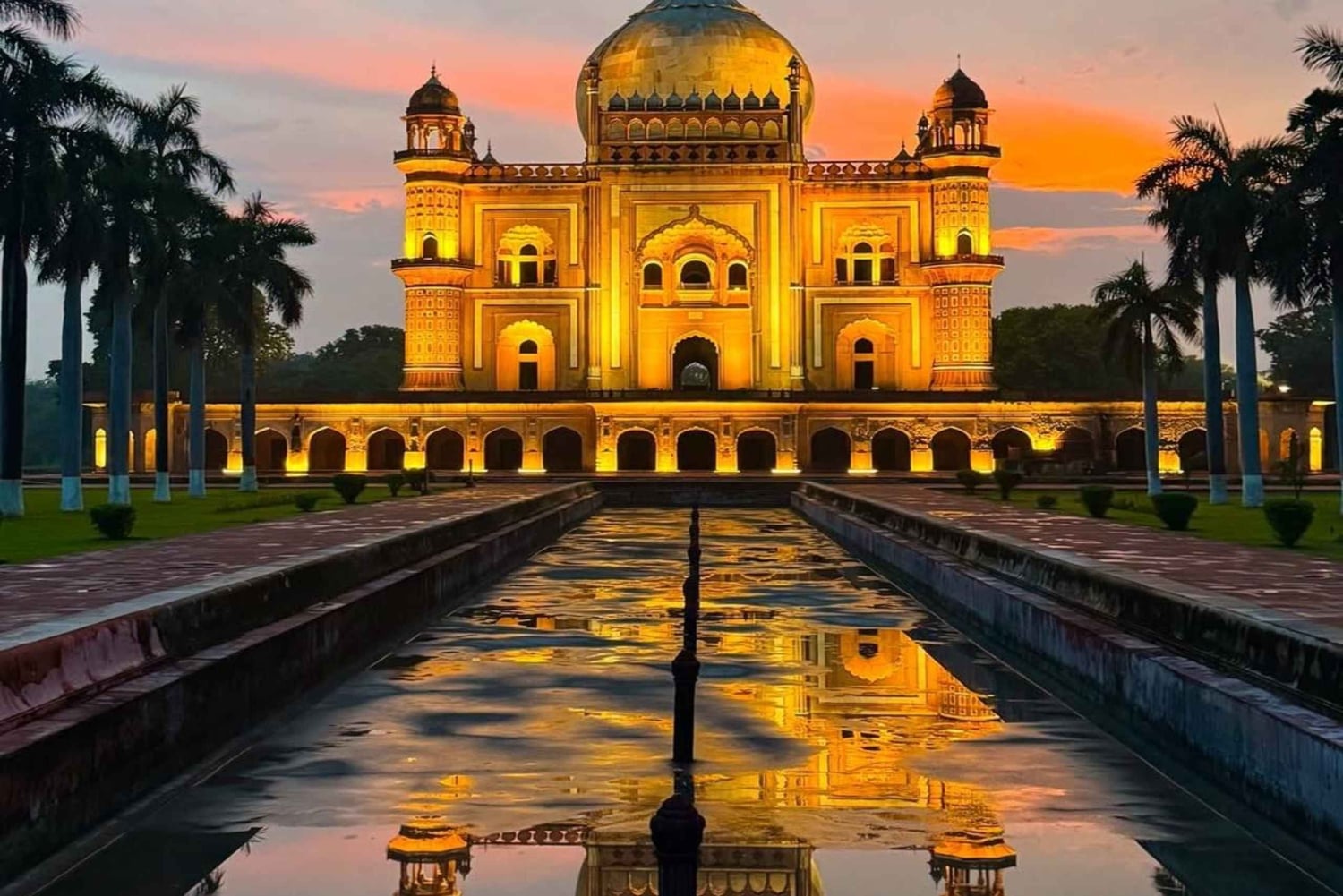 Delhi: privé halfdaagse tour in Delhi met gids en AC auto