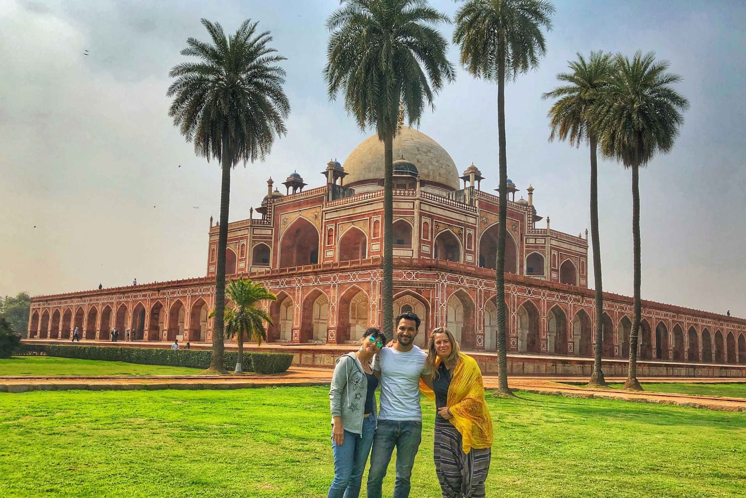 Delhi: prywatna półdniowa wycieczka po Delhi z przewodnikiem i samochodem AC