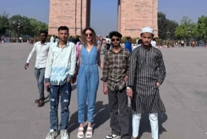 Delhi: Yksityinen puolen päivän tai koko päivän kiertoajelu vanhassa ja uudessa Delhissä