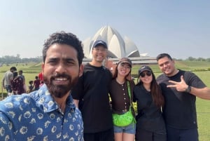 Delhi: privé-dagtour of -halve dagtour door Oud en Nieuw Delhi