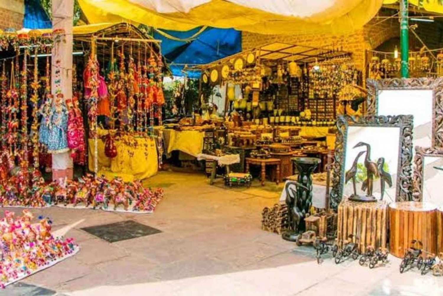 Delhi: Private Shopping Tour mit Guide und Transfer