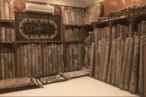 Delhi: Private Shopping Tour with Hotel Pickup