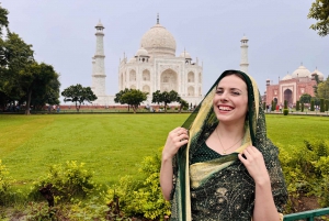 Delhi: Privat omvisning i Taj Mahal med måltider og billetter