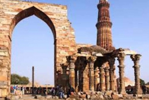 Delhi: Qutub Minar Inngangsbillett og guidet tur med transport