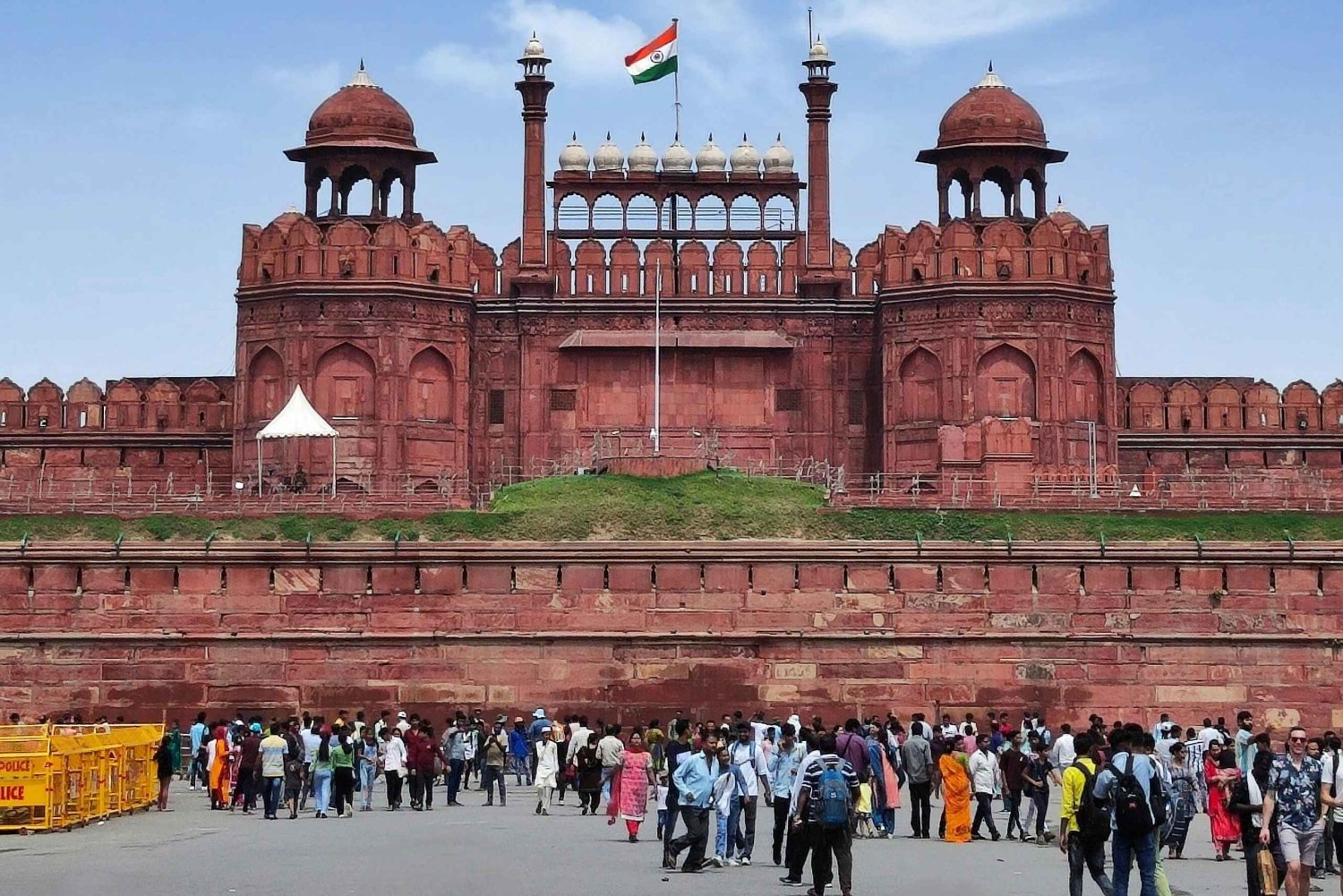 Delhi: Red Fort & Museum Guided Tour with Entry Ticket