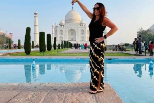 Delhi: dagtrip naar de Taj Mahal en het Agra Fort vanuit Delhi met de auto