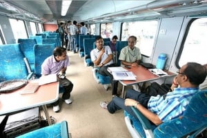 Delhi: Taj Mahal samma dag med Elephant SOS med snabbtåg