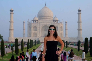 Deli: passeio privado ao amanhecer pelo Taj Mahal e Agra sem filas