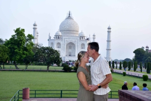 Deli: passeio privado ao amanhecer pelo Taj Mahal e Agra sem filas