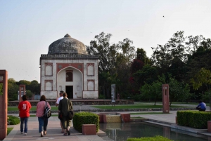 Delhi: Pienryhmämatka taiteen, kulttuurin ja historian löytöretkelle