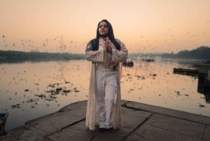 Delhi: meditación espiritual y paseo en barco con un músico folclórico
