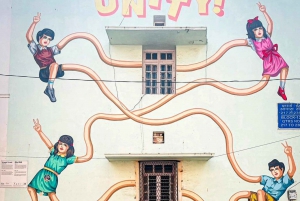 Delhi Street Art Tour : Explorez les peintures murales et visitez un puits d'escalier