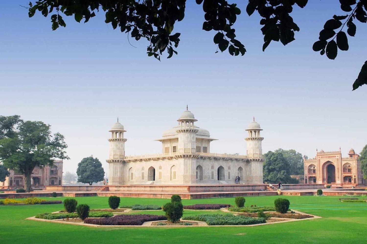 Delhi: Excursión de un día al Taj Mahal y Agra en tren expreso Gatimaan