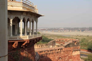 Delhi: Taj Mahal og Agra Fort solopgangstur med transport