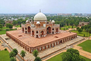 Von Delhi aus: Taj Mahal und Agra Fort Tagestour mit dem Schnellzug