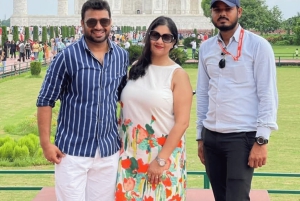 Delhi: Taj Mahal Surise Tour med lunch på 5-stjärnigt hotell