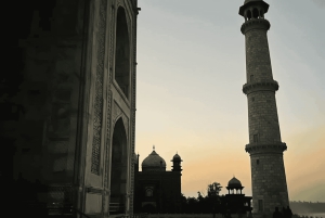 Delhi: Taj Mahal Surise Tour med lunch på 5-stjärnigt hotell