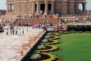 Visite des temples de Delhi : explorez la foi, la culture et la paix en voiture