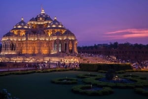 Delhi Temples and Spiritual Sites Tour with Light sound Show
