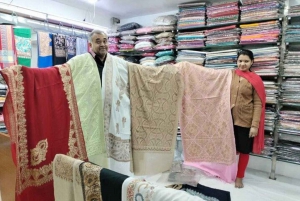 Delhi: Recorrido por la Ruta Textil con Interacción con Artesanos