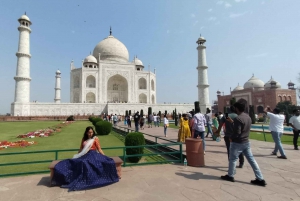 Delhi : Taxi privé pour Agra avec prise en charge optionnelle à l'aéroport