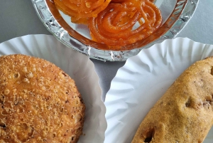 Delhi: Vegetarian Street Food Walking Tour