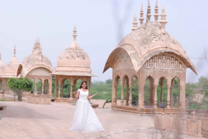 Delhi : Vrindavan Service de taxi avec prise en charge optionnelle à l'aéroport