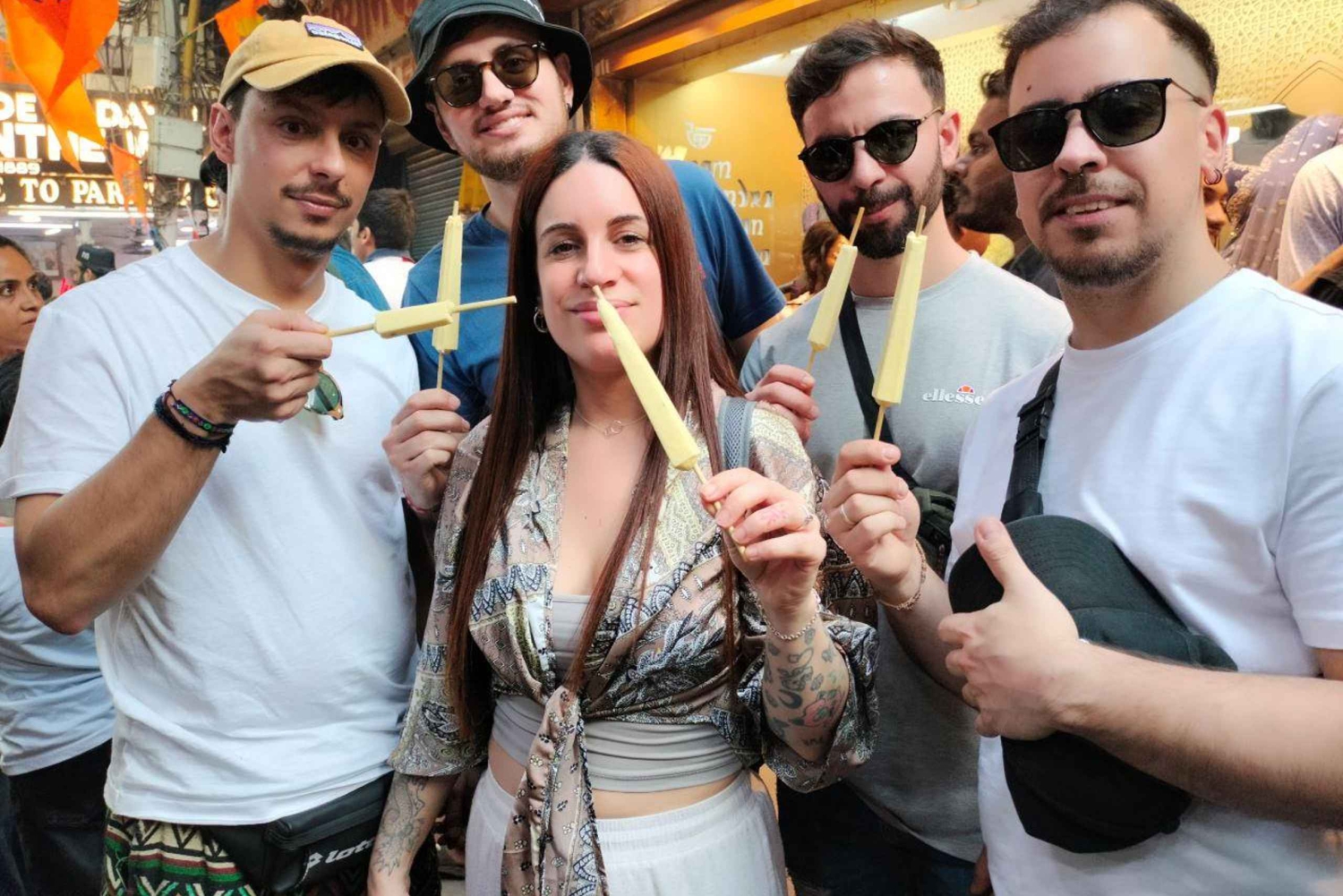 Tour della cultura dei matrimoni a Delhi: rituali, abiti e mercati