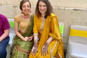 Delhi: Wedding Shopping Tour with Female Consultant