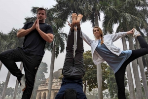 Delhi: Joga w ogrodzie Lodhi