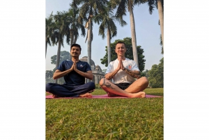 Delhi: Joga w ogrodzie Lodhi