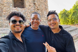 Discover Old & New Delhi: Private Tour with Street Food