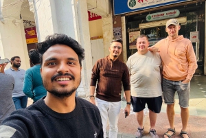 Discover Old & New Delhi: Private Tour with Street Food