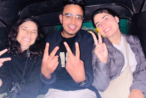 Discover Old & New Delhi: Private Tour with Street Food