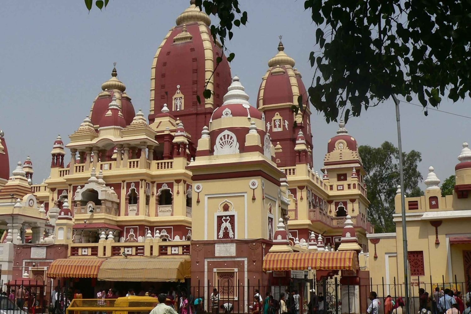 Delhi divina: tour di un giorno intero di templi e siti spirituali