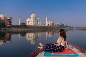Exklusiv Taj Mahal privat tur med lyxbil från Delhi