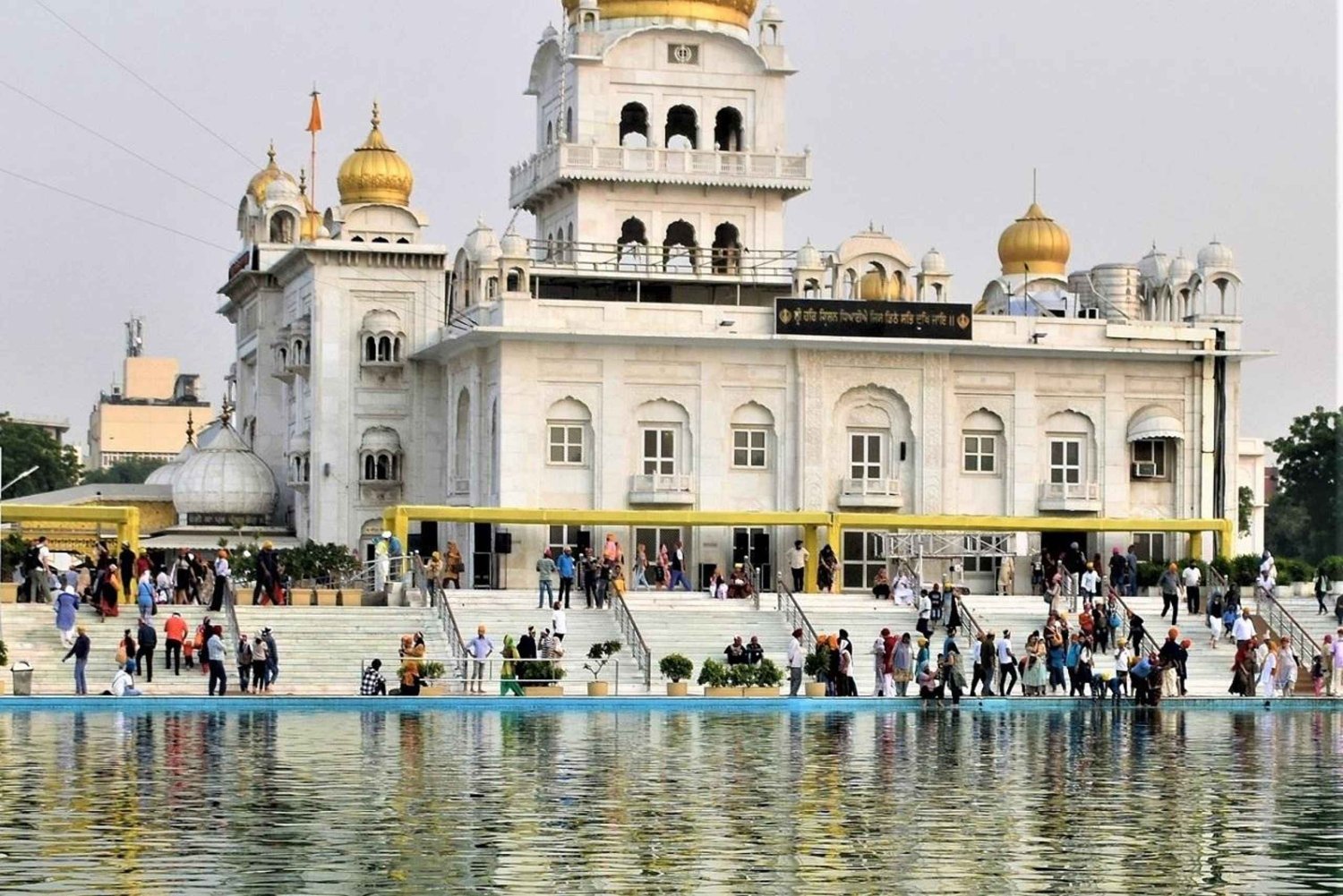 Erkunde Delhi: Tagestour mit Gurdwara Bangla Sahib