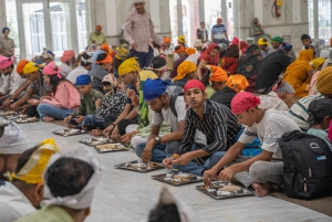 Explore Full Day Delhi Local Tour With Gurdwara Bangla Sahib